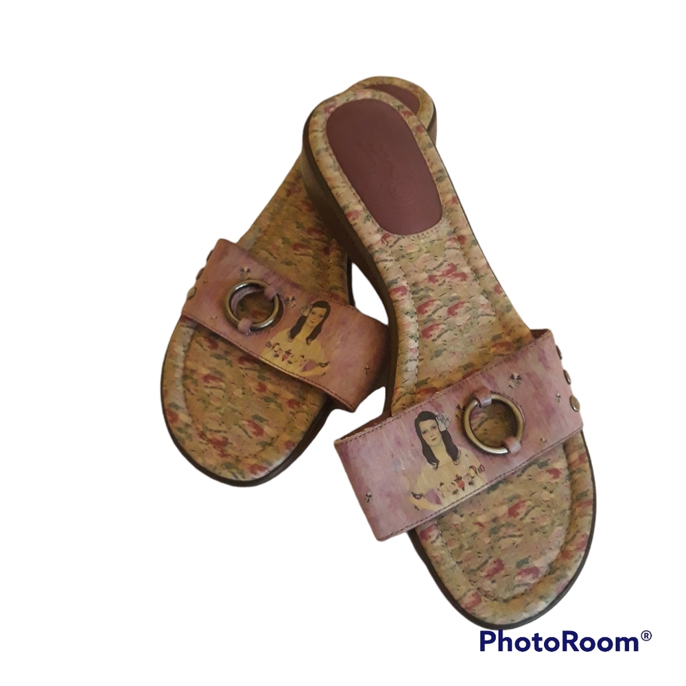 Gustav Klimt slides by Icon